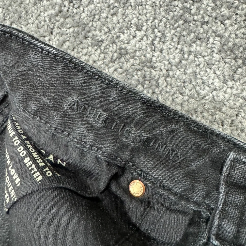 American Eagle Jeans Mens 30x34 Black Athletic Skinny Airflex+ Medium Wash Denim